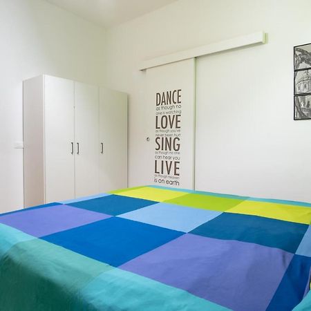 Madinah Apartments Palermo Buitenkant foto